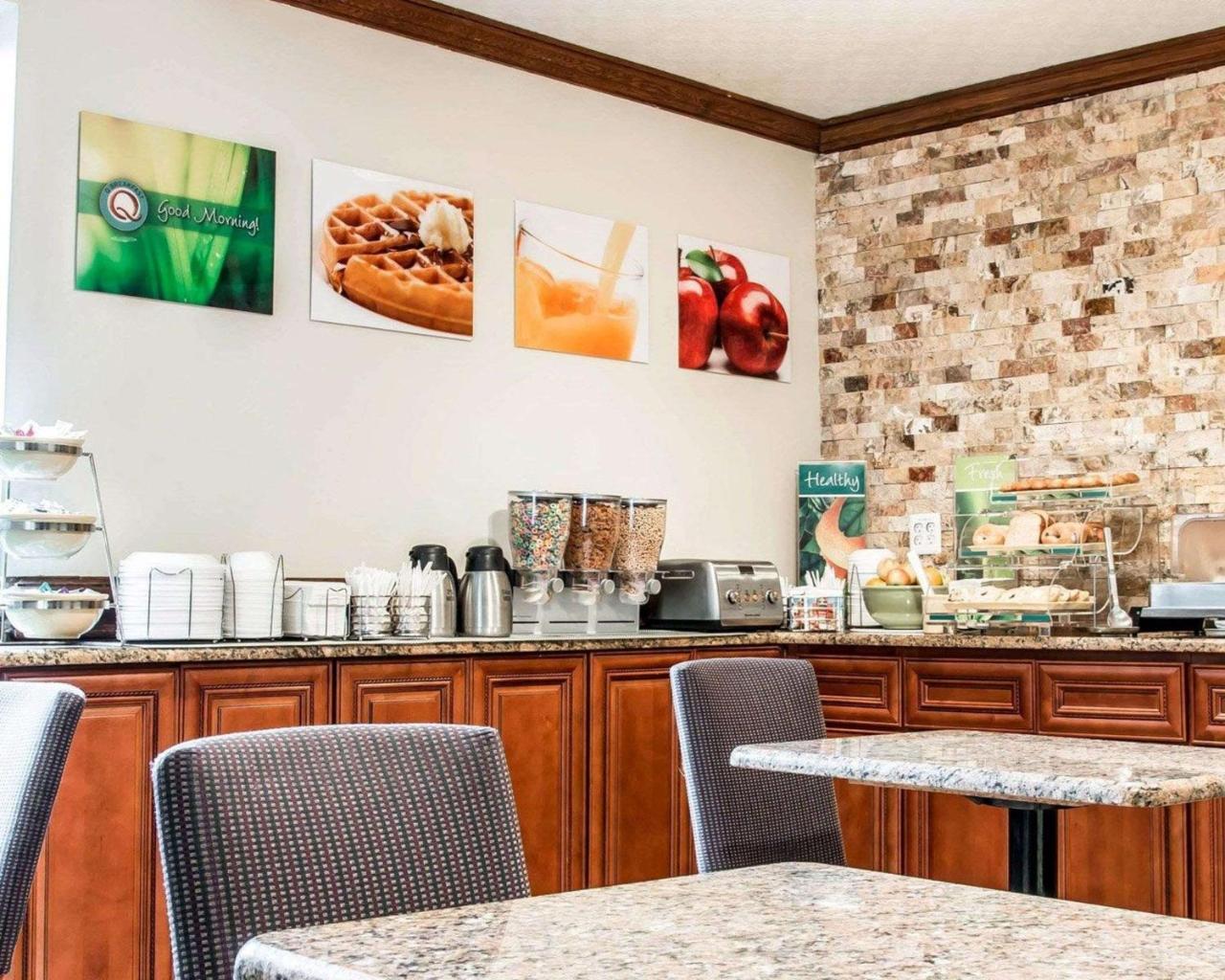 Quality Inn Southfield Esterno foto